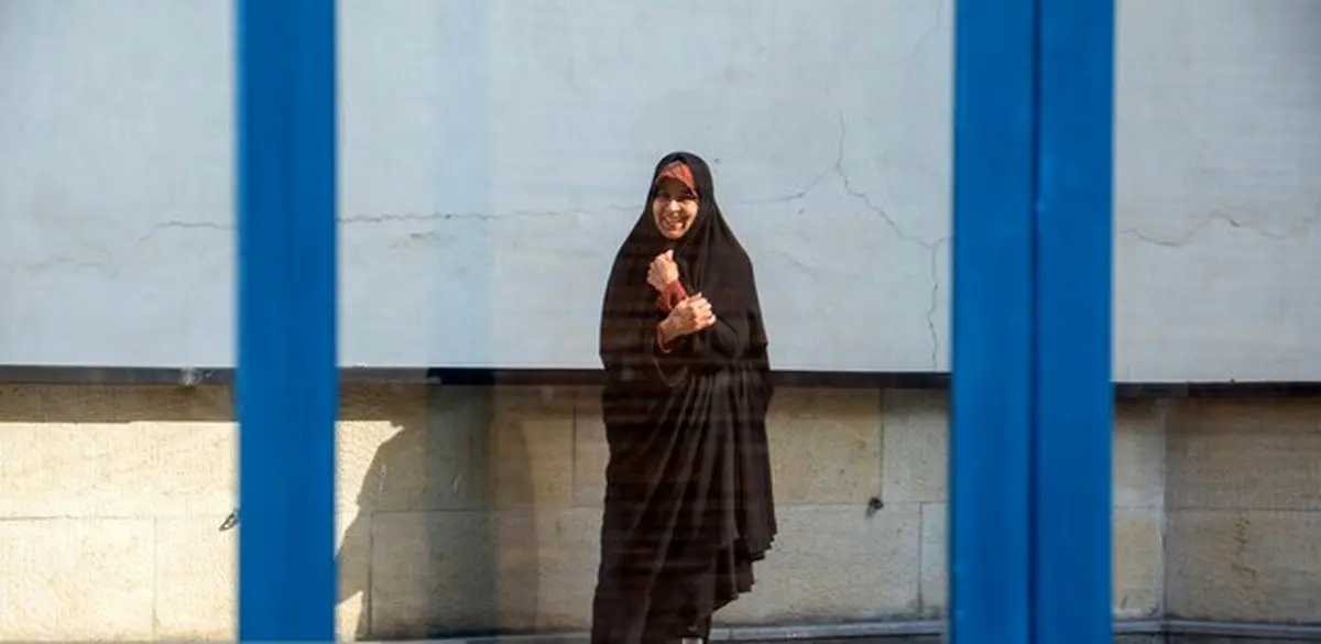 تصویر | مرخصی نوروزی فائزه هاشمی از زندان