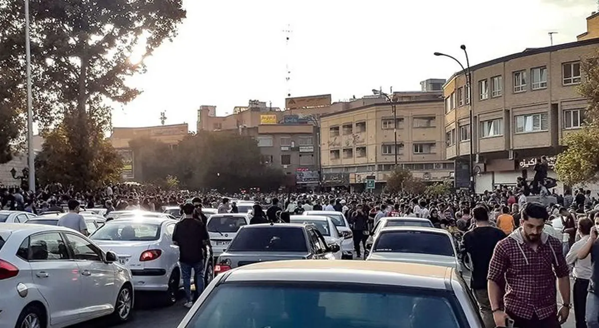 تعداد معترضان در مقابل نیروهای ما هیچ است / 3 پلیس شهید شده و بیش از 2 هزار مجروح دادیم