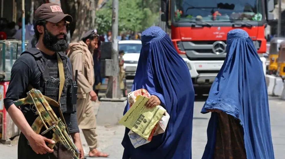 ببینید| زنان افغانستانی خیابان‌های کابل را قرق کردند