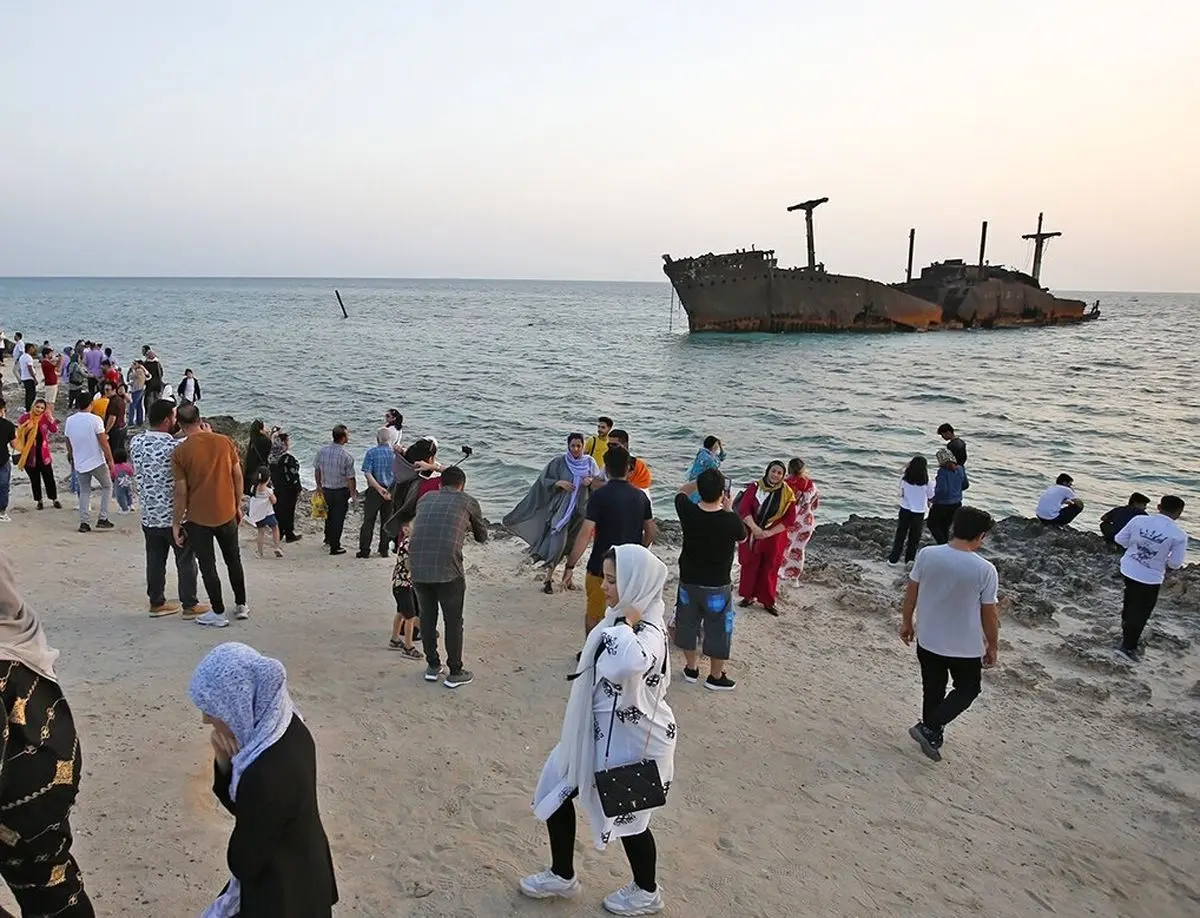 نامه ۱۰ تشکل بخش خصوصی کیش خطاب به رئیس‌جمهور و رئیس قوه قضاییه: جزیره کیش پس از سال‌ها رکود،  شاهد وزیدن نسیم «تحول و کارآمدی» بوده/  میان خطای فردی و عملکرد سیستم مدیریتی تفکیک قائل شوید تا مسیر پیشرفت جزیره متوقف نشود