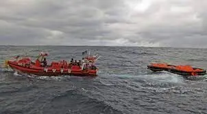 غرق شدن یک کشتی باری به همراه 22 خدمه در جنوب شرق ژاپن