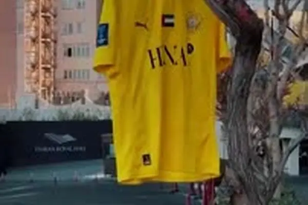 ببینید| الوصل با آهنگ مهران مدیری در خیابان‌های تهران!