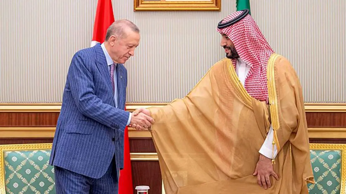 بیماری شاه سعودی دیدار بن سلمان و اردوغان را به تعویق انداخت