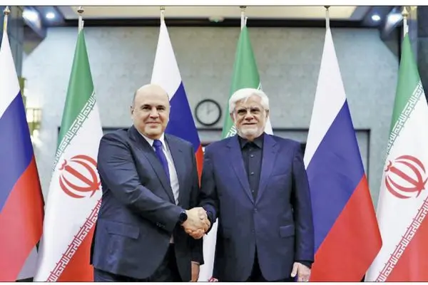 یک تحلیل از سفر عارف به روسیه همزمان با اظهارات جدید کمال خرازی درباره آمادگی ایران برای مذاکره