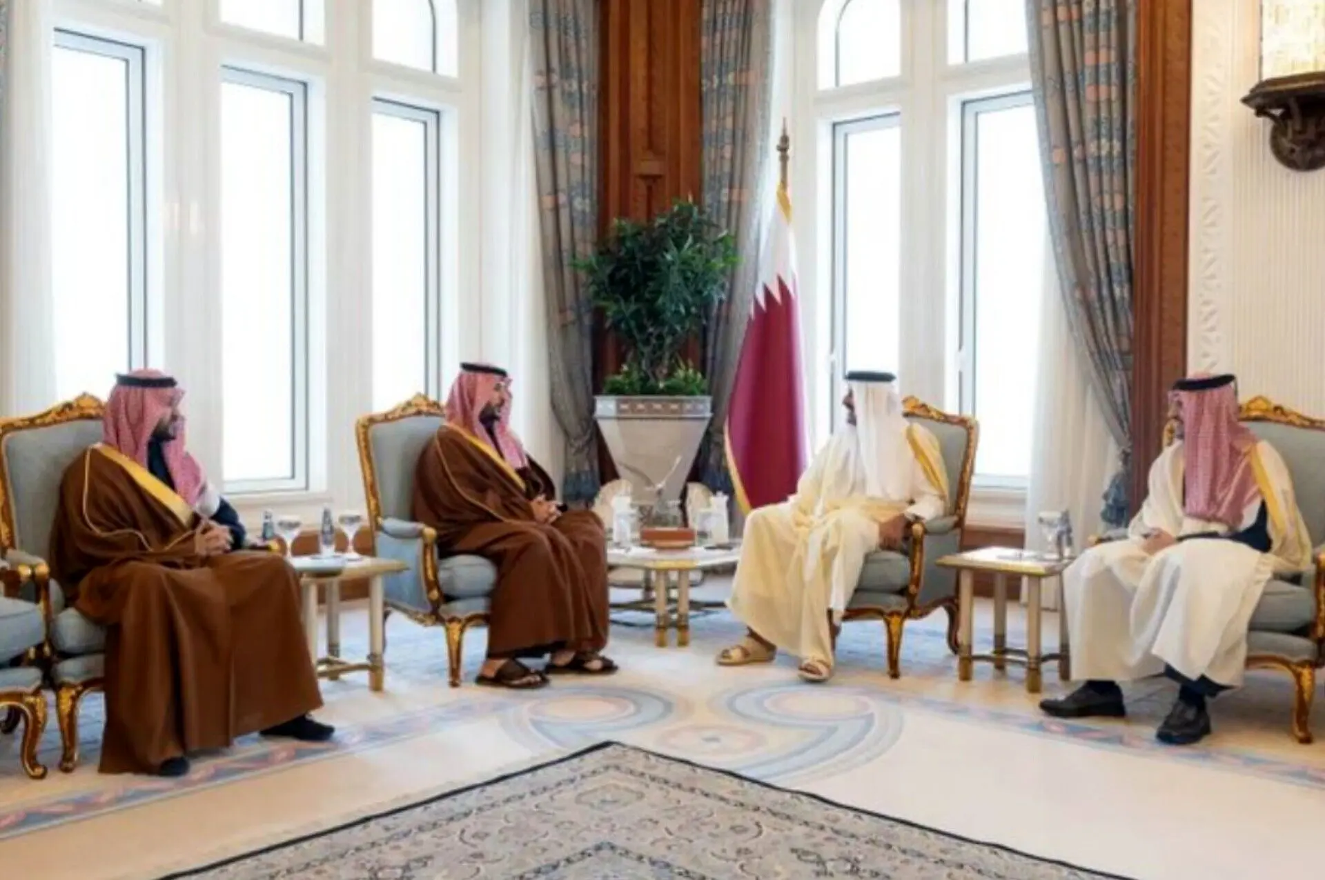 گفت‌وگوی امیر قطر و وزیر دفاع عربستان در مورد تحولات منطقه