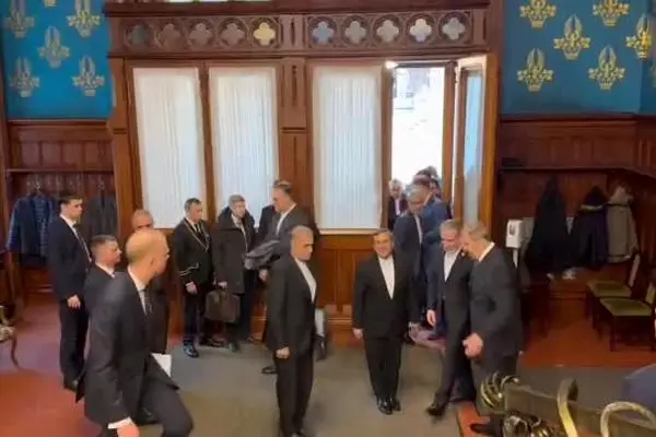 ببینید | استقبال لاوروف از عراقچی در عمارت تاریخی وزارت خارجه روسیه