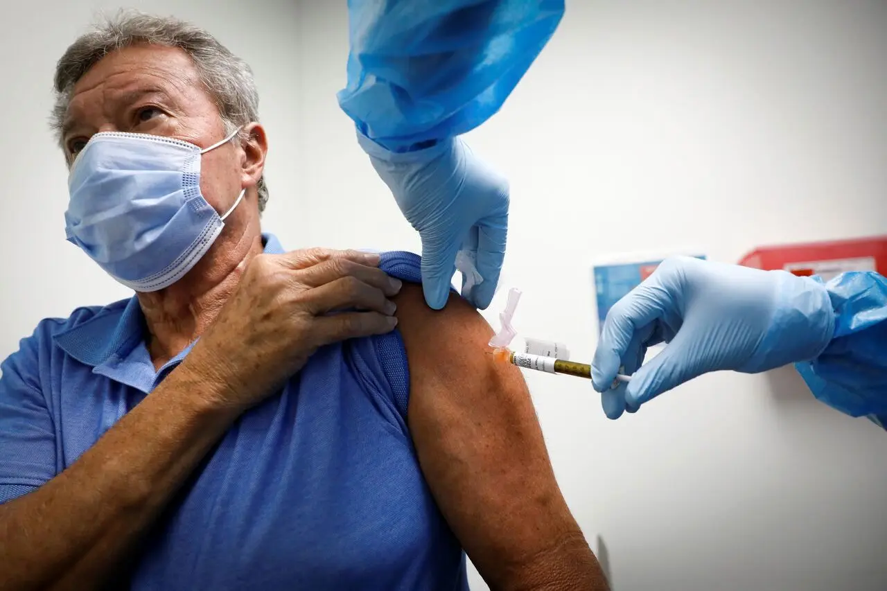 مدرنا آزمایش‌های بالینی واکسن اختصاصی اومیکرون را آغاز می‌کند