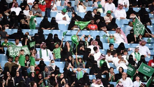 محدودیت حضور بانوان در ورزشگاه‌های عربستان برداشته شد