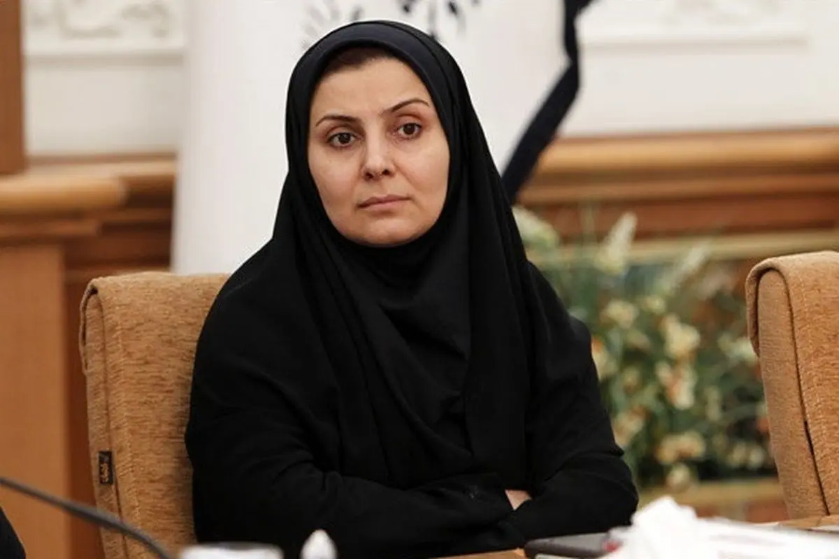 واکنش روزنامه اعتماد به طرح استیضاح وزیر اقتصاد؛ ۴۱ نفری که طرح استیضاح فرزانه صادق را امضا کردند چه کسانی هستند؟