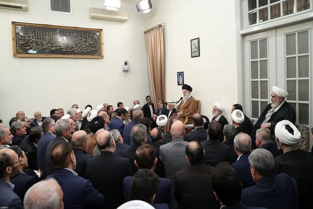 پشتپرده دیدار روز گذشته رهبر انقلاب با مسئولان ارشد نظام؛ پیام مهم برای تندورها