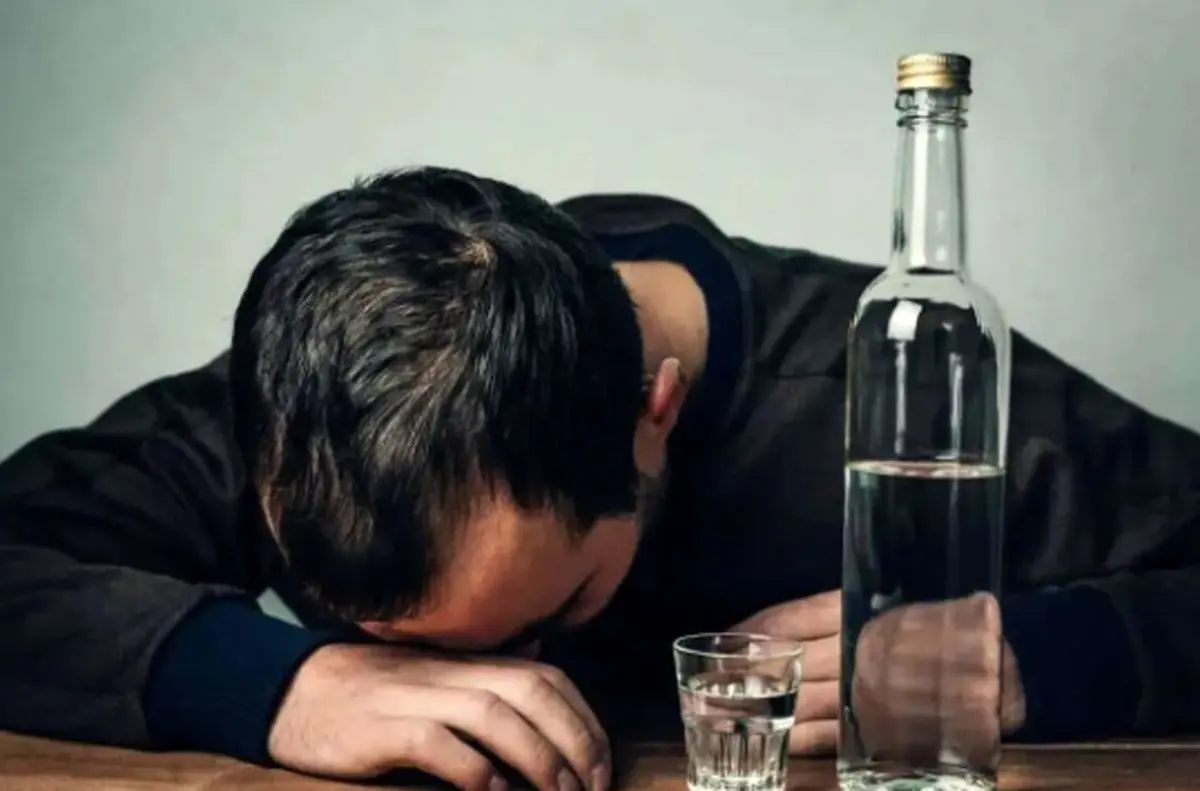 افزایش گرایش به الکل به جای تریاک؛ هشدار وزارت بهداشت