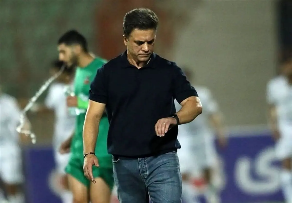 چرا از استقلال و پرسپولیس که ورزشگاه ندارند امتیاز کسر نمی‌شود؟