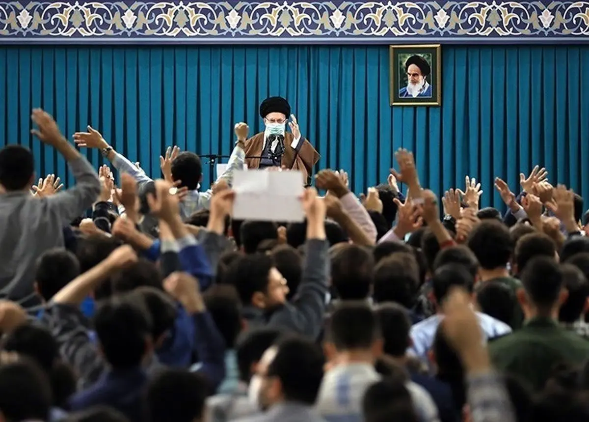 مراسم عزاداری اربعین دانشجویان در حسینیه امام خمینی در محضر رهبر انقلاب