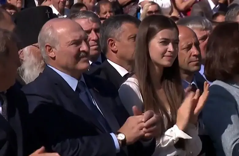 تصاویر دیده نشده از معشوقه لوکاشنکو؛ رئیس‌جمهور بلاروس + عکس