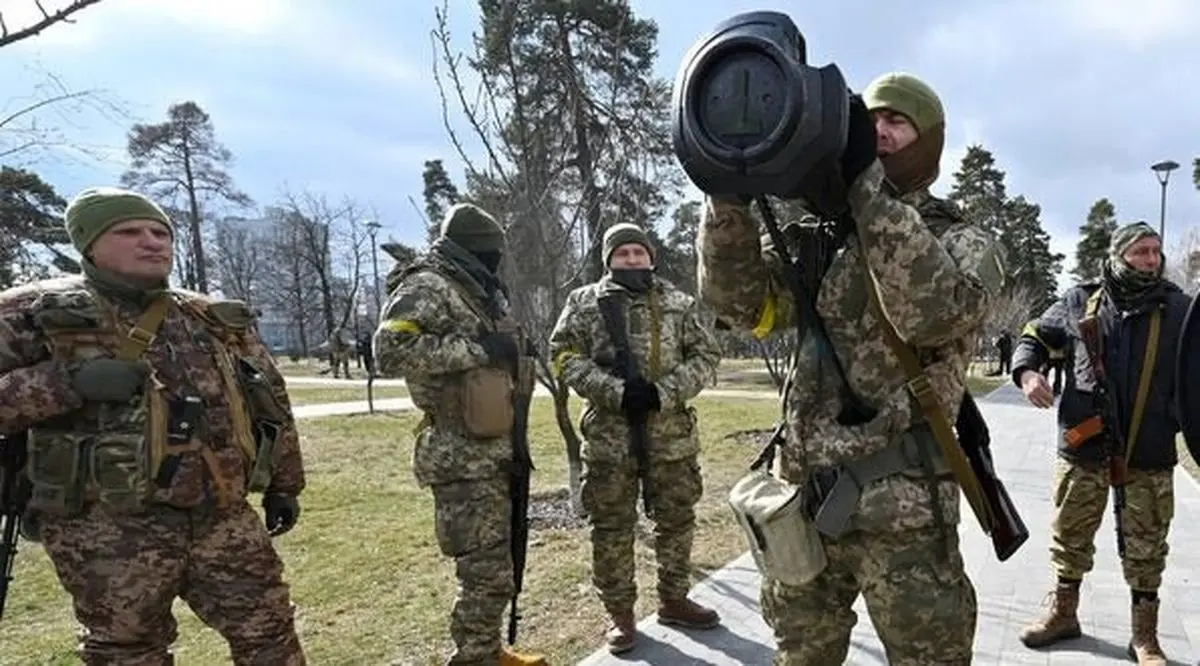 تسلیحات ارسال شده غرب به اوکراین از بازار سیاه سر در می‌آورند