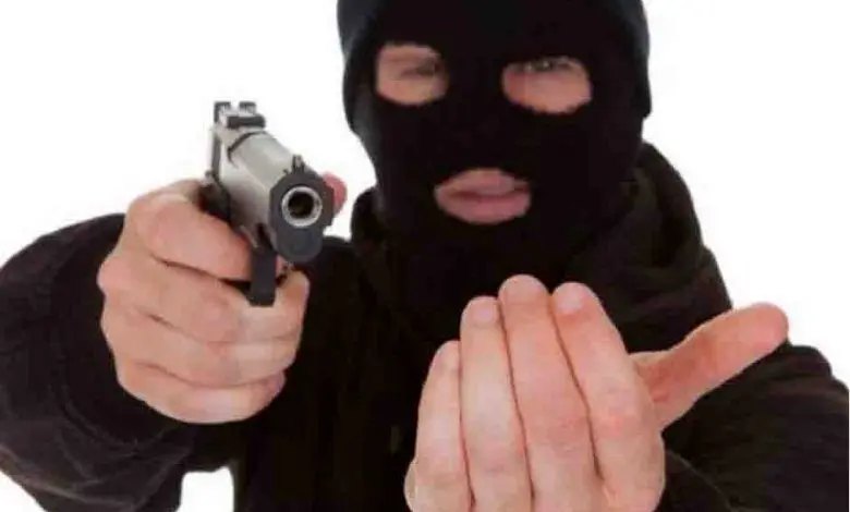 فوری | سرقت مسلحانه از بانک سپه در زاهدان‌؛ فقط برای چند میلیون پول!!