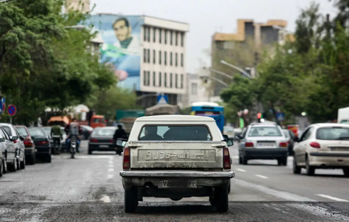 اندازه جمعیت تهران، خودرو و موتورسیکلت فرسوده در پایتخت تردد می‌کند!