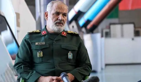 مشاور سردار حاجی زاده: توسعه فناوری موشکی ایران بدون توقف در حال پیشرفت است
