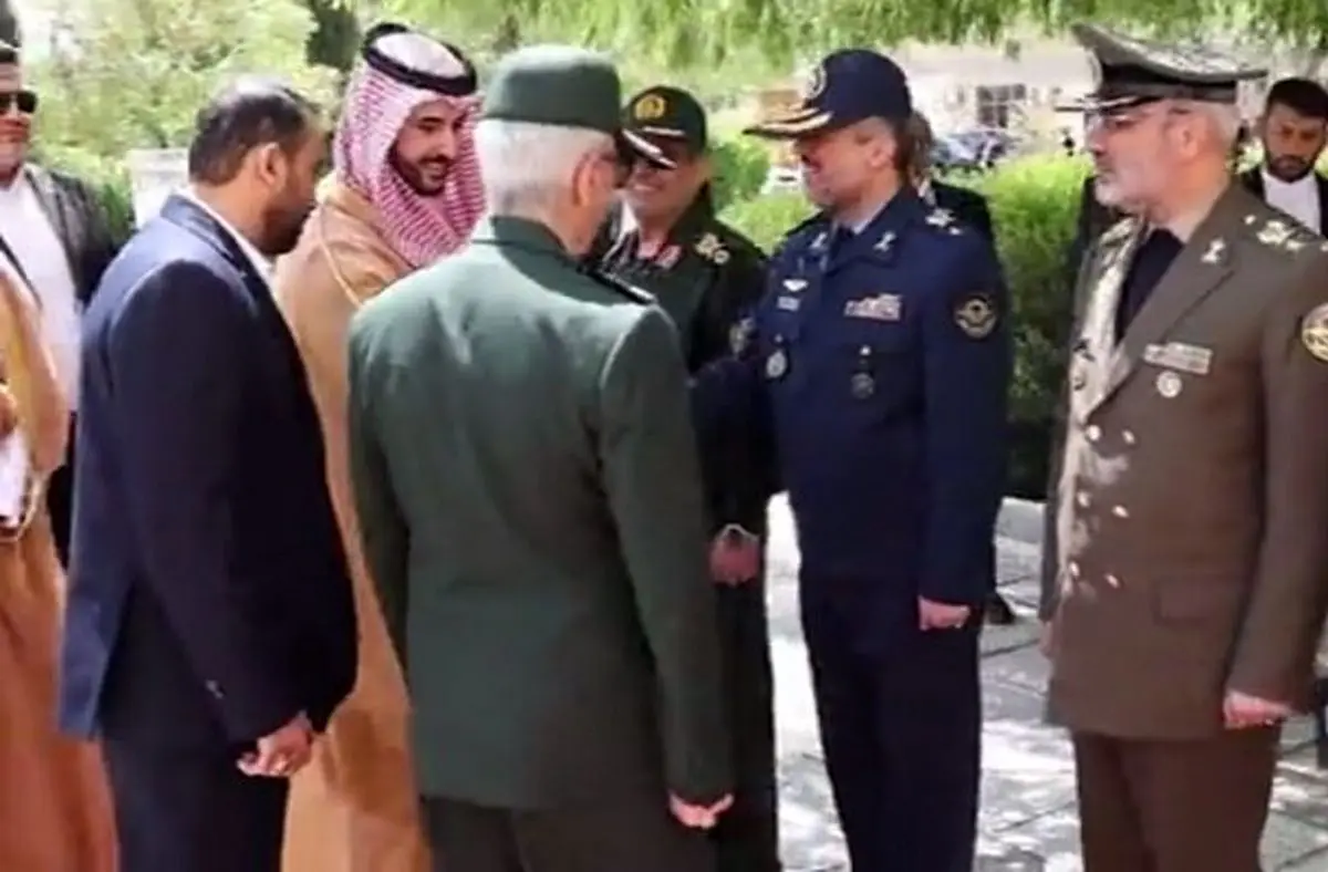 کدام مقام بلندپایه نظامی ایران به استقبال وزیر دفاع عربستان رفت؟