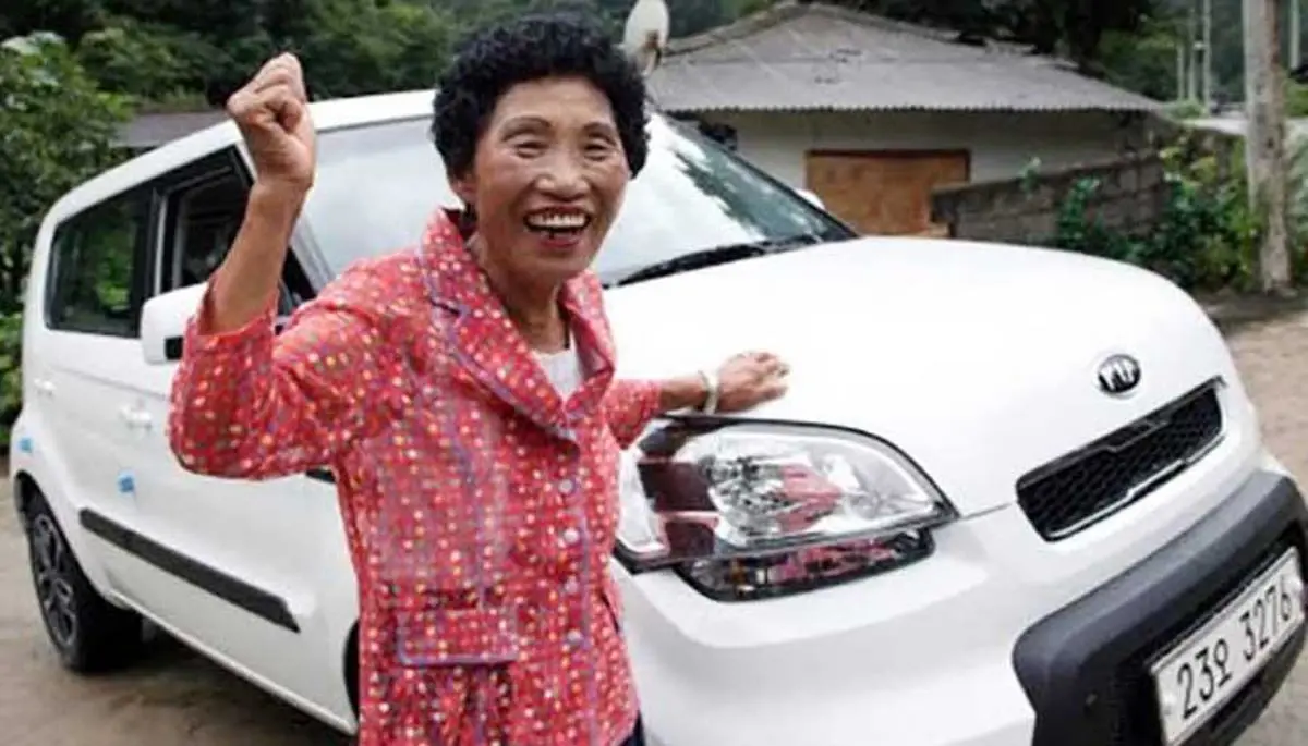 زن کره‌ای بعد از 960 بار تلاش موفق به اخذ گواهینامه رانندگی شد