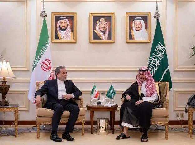 عراقچی در ریاض: مقابله با اسرائیل نیازمند اجماع و هماهنگی منطقه‌ای است