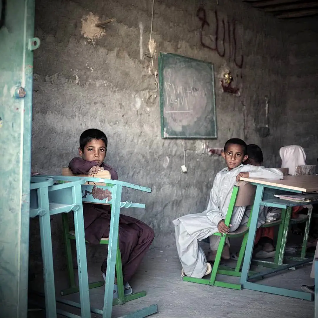 بسیاری از دانش‌آموزان سیستا‌ن و بلوچستان به جای رفتن به دانشگاه روانه گورستان شده‌اند