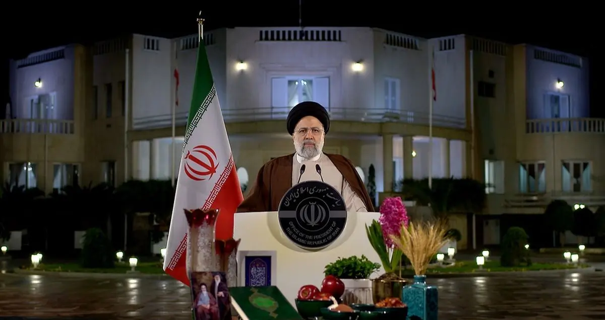 حضور رئیسی در اجتماع عزاداران حسینی در مصلای نماز جمعه دانشگاه تهران + عکس