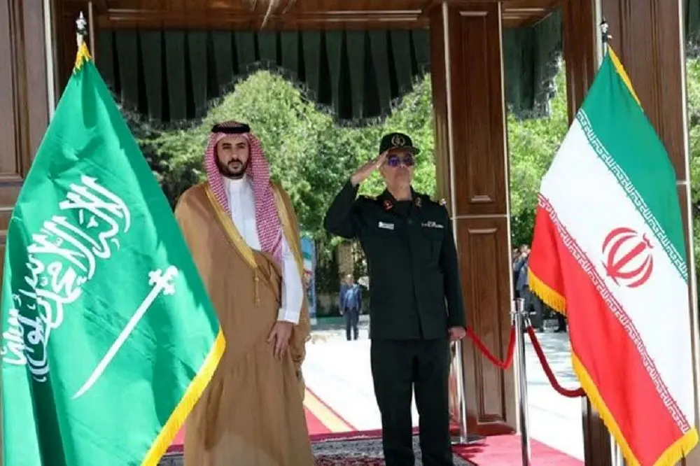 پیام مهم میزبانی سرلشکر باقری از وزیر دفاع عربستان چه بود؟