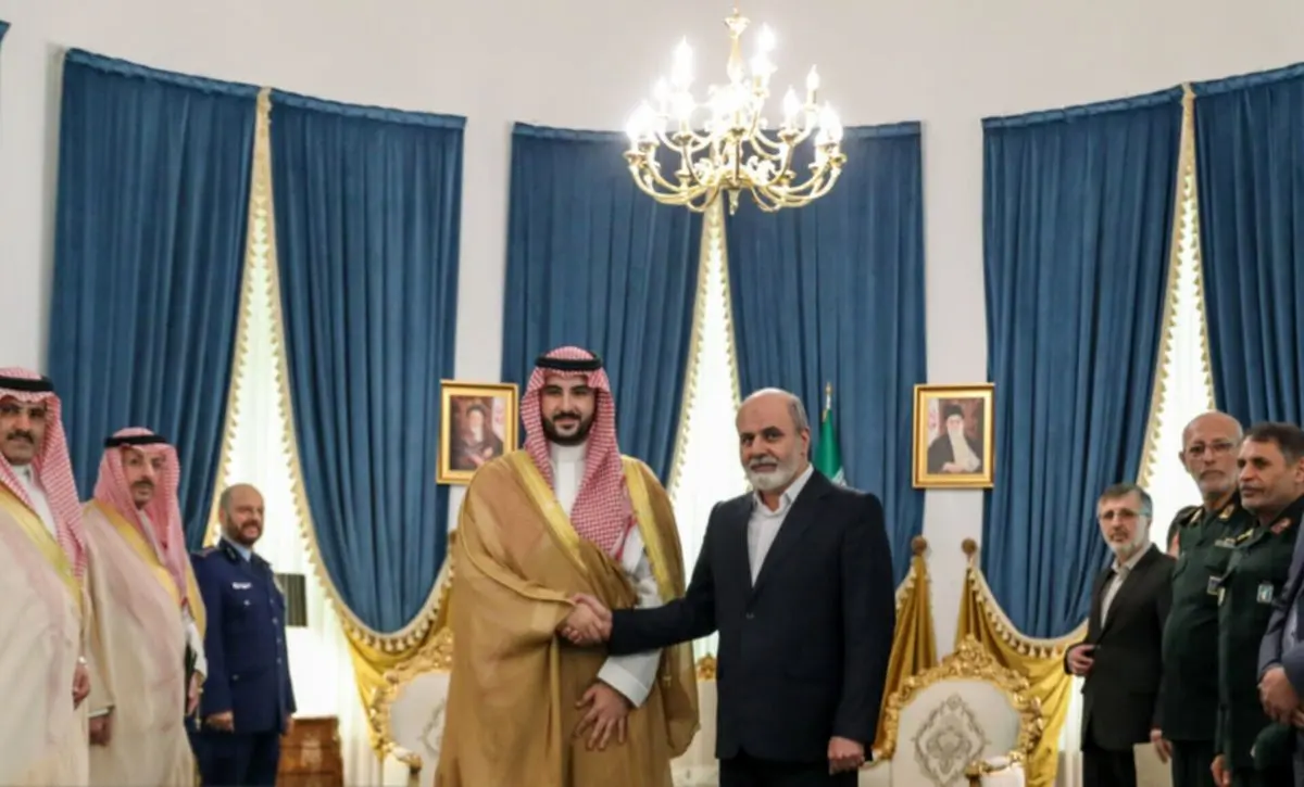 وزیر دفاع عربستان در دیدار با احمدیان: تعامل با ایران، سنگ بنای همکاریهای امنیتی در منطقه است