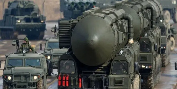 ویدئو| موشک‌های غول‌آسا روسی در حال انتقال به مسکو
