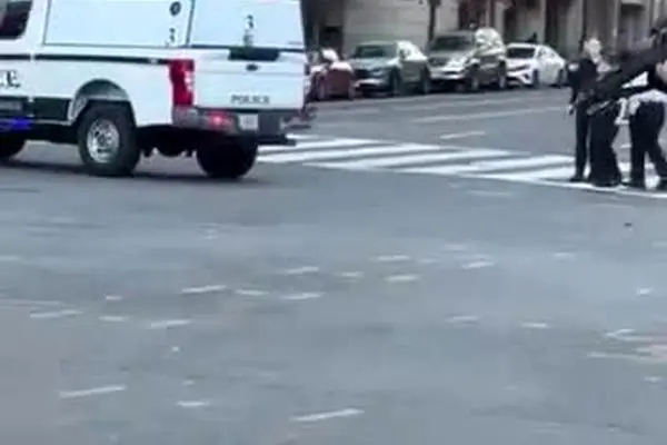 ببینید| جراحت اعضای گارد ملی آمریکا در تیراندازی نزدیک کاخ سفید