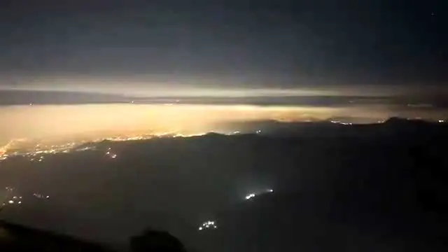 ببینید | هوای آلوده تهران از زاویه دید یک خلبان