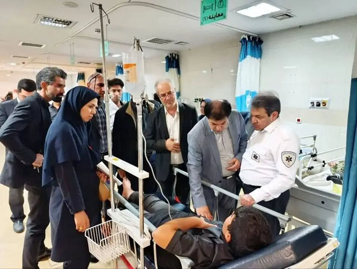 مسمومیت گروهی در تالار خوی؛ ۵۰ نفر تحت درمان قرار گرفتند