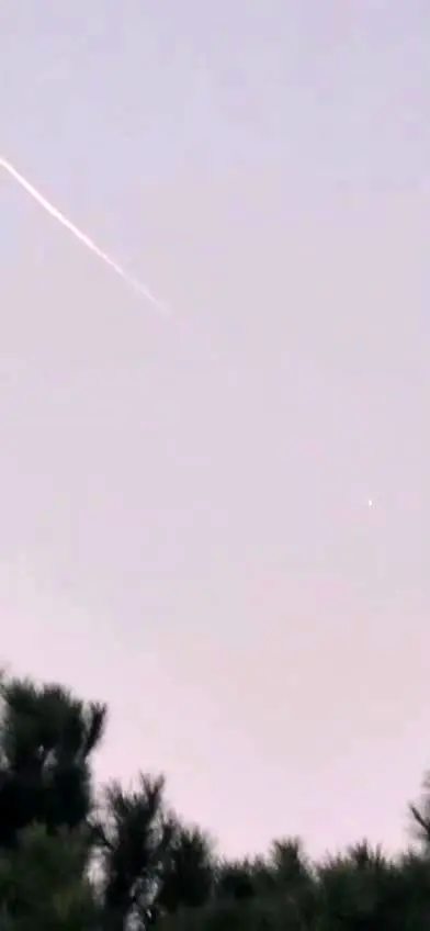 ببینید | لحظه رسیدن موشک‌های ایرانی به آسمان تل‌آویو