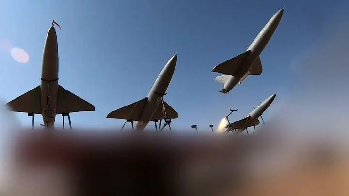 آلومینیوم «امال» و «آلبا» هدف آتش موشک‌ها و پهپادهای ایرانی قرار گرفت