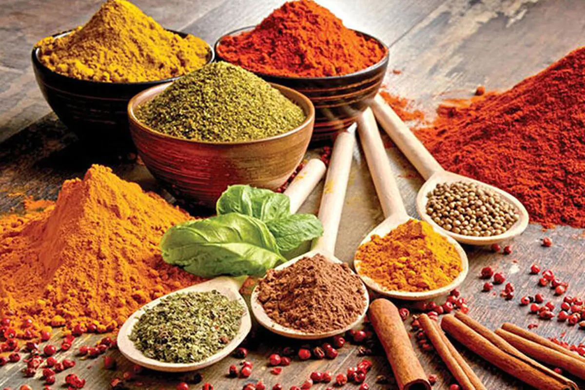 آیا ادویه‌جات فاسد می‌شوند؟