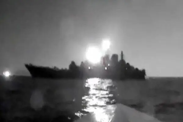 هند سه نفتکش‌ ایرانی را در ازای عبور دو کشتی از تنگه هرمز آزاد کرد