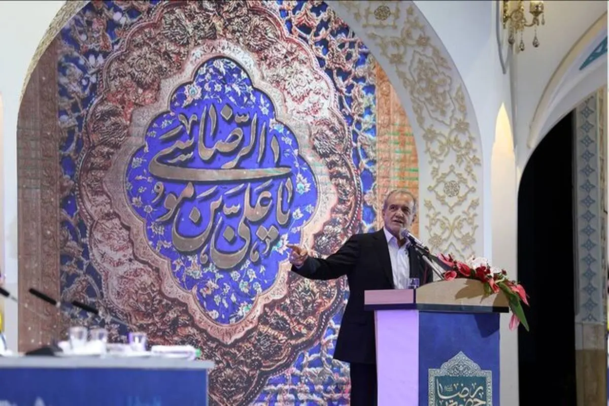 رئیسجمهور: با هیچ قوم و انسانی نباید به غیر از عدالت برخورد شود