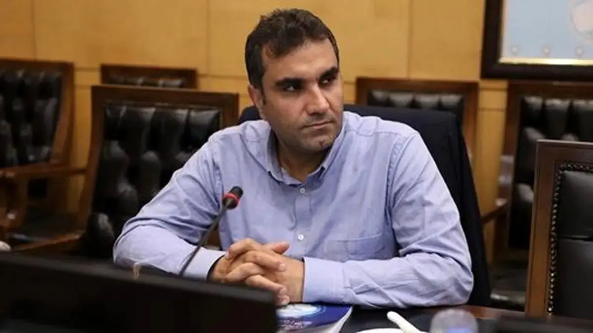 پوردهقان: از روز اول که به مجلس آمدیم سیمکارت بدون فیلتر به ما پیشنهاد شد/  بسیاری از سیم‌کارت‌های بدون فیلتر با قیمت‌های گزافی خرید و فروش می‌شوند