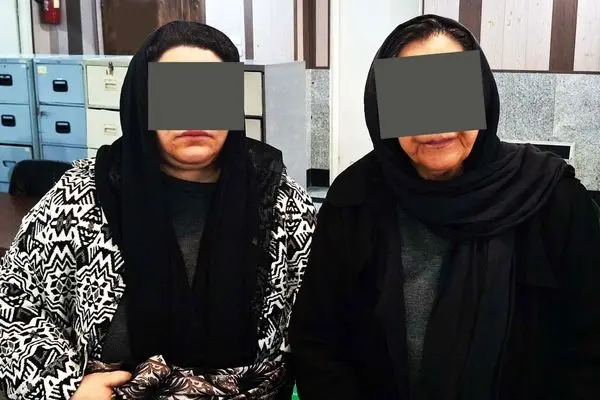 دو زن سارق، پیرزنی را فریب دادند و طعمه سرقت کردند