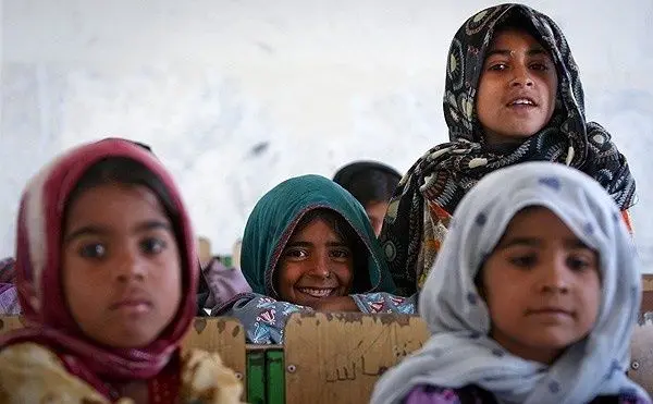 بازماندگی از تحصیل دختران در مناطق محروم سیستان و بلوچستان