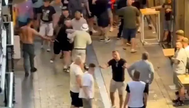 در آستانه فینال لیگ اروپا/ کتک‌کاری هواداران یونایتد و تاتنهام