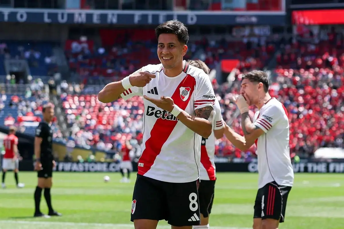 پیروزی ریورپلاته مقابل اوراواردز