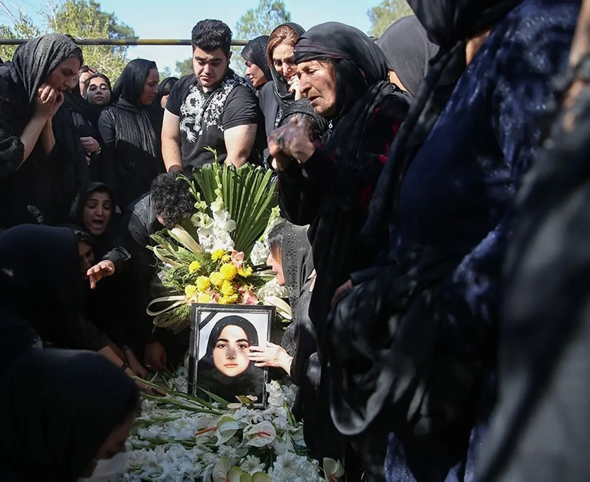 حضور نیروهای امنیتی در مراسم تدفین آرمیتا گراوند طبیعی بود؛ می‌خواستند آشوبگران مزاحم خانواده عزادار نشوند