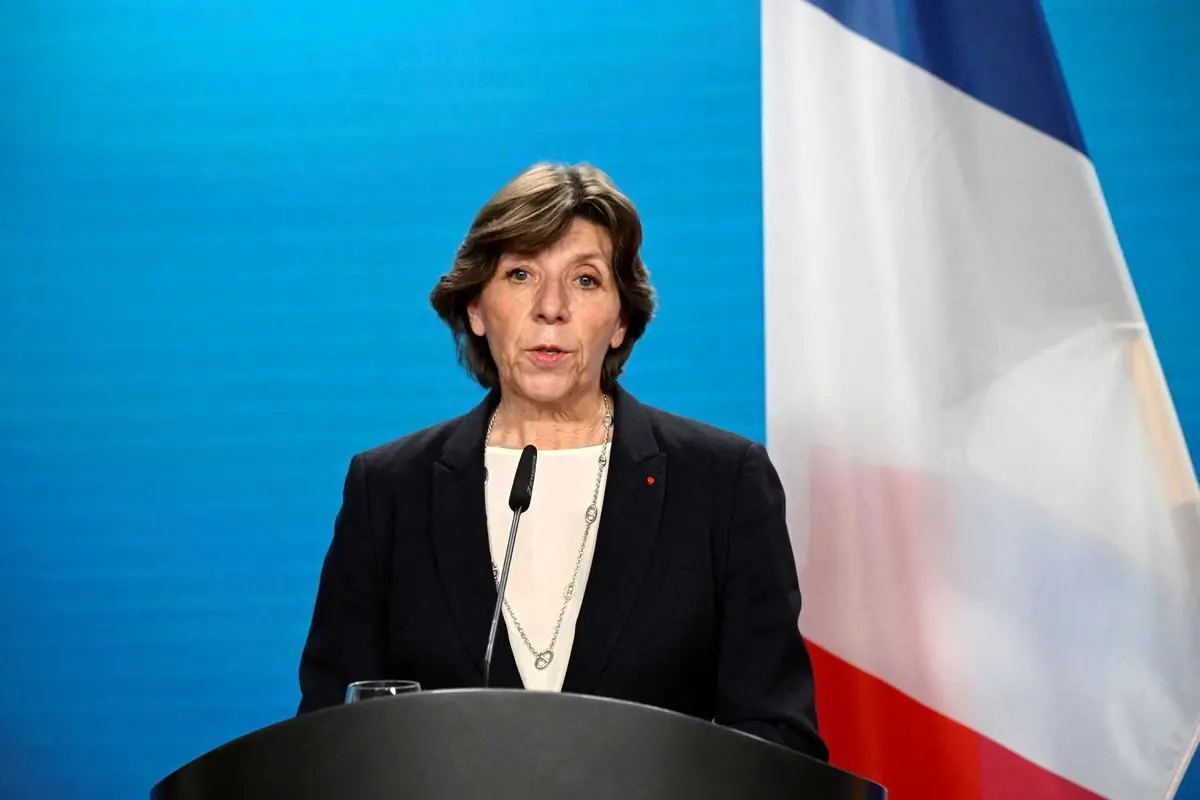 وزیر خارجه فرانسه خواستار آزادی فوری اتباع این کشور در ایران شد