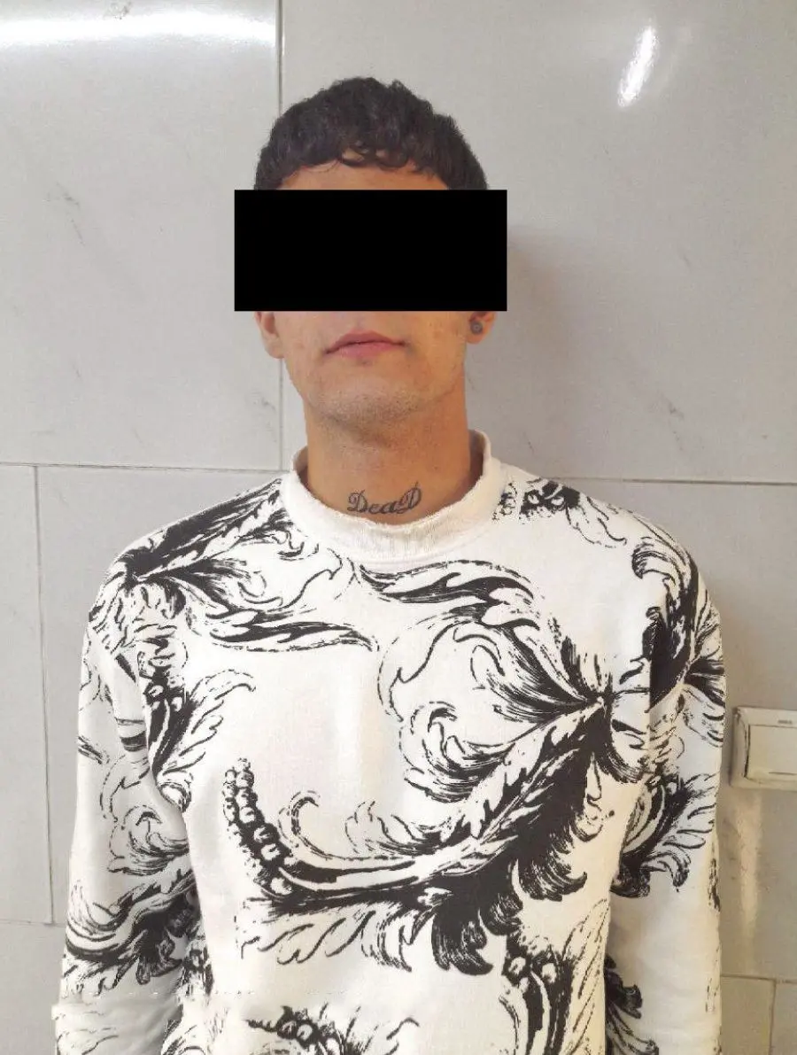 پدرم،قتل،چاقو،زدم،سوله،مادرم،دفن،جسد،زد،ضربات،پدرت،پزي،كيك،ب ...