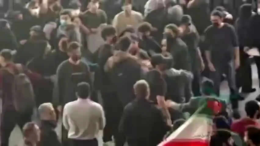 ببینید| درگیری دانشجویان در تجمعات دانشگاه خواجه نصیرالدین طوسی