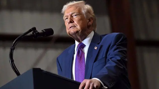 ترامپ: نیروی دریایی ایران خیلی خوب عمل می‌کند