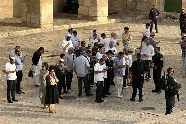 شهرک‌نشینان اسرائیلی به مسجد الاقصی یورش بردند
