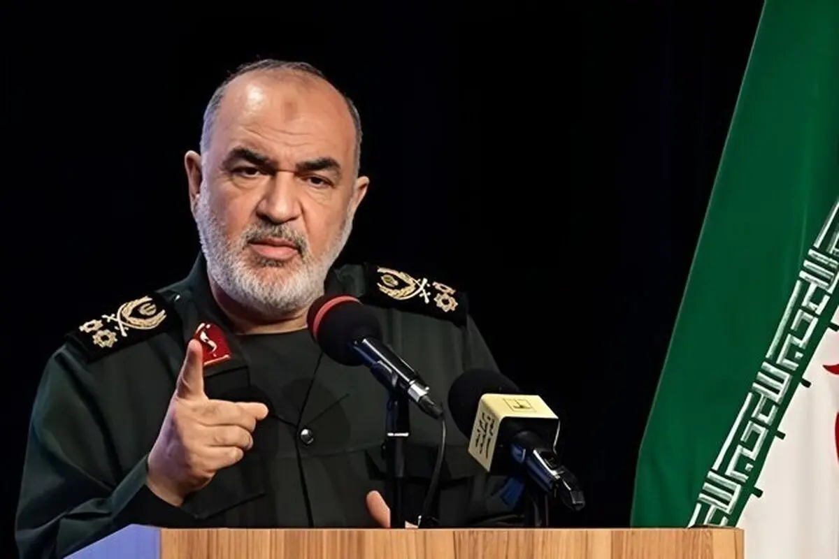 پیام جدید سرلشکر سلامی: ارتش و سپاه حصار مستحکم ایران اسلامی هستند